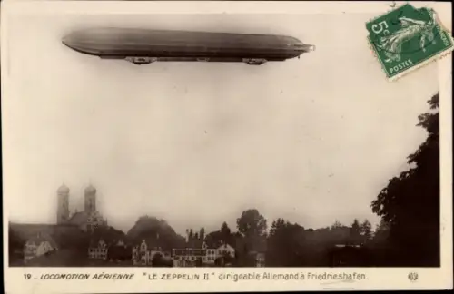 Ak Friedrichshafen am Bodensee, Zeppelin II über der Stadt