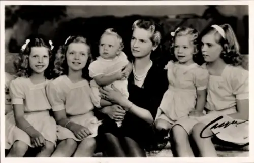 Ak Prinzessin Sibylla von Schweden, Kinder Carl Gustaf, Christina, Margaretha, Desirée und Birgitta