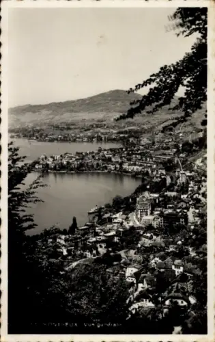 Ak Montreux Kanton Waadt Schweiz, Blick auf  See, Berge, Häuser, Schwarz-Weiß-Foto