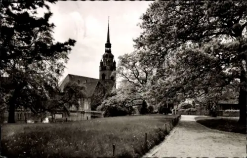 Ak Itzehoe in Holstein, Klosterhof, Kirche