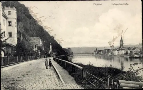 Ak Passau in Niederbayern,  Holzgartenstraße, zwei Kinder, Fluss, Häuser
