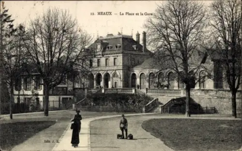 Ak Meaux Seine-et-Marne, Platz, Bahnhof