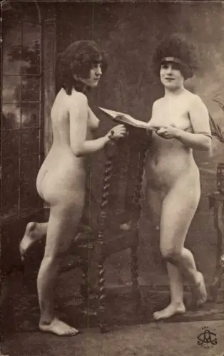 Ak Zwei nackte Frauen, Erotik