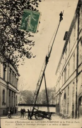 CPA Sapeurs-Pompiers de Paris, Echelle de Sauvetage développée