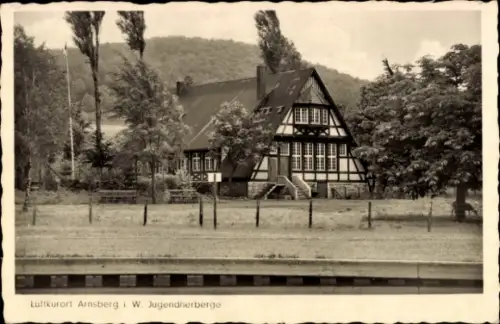 Ak Arnsberg im Sauerland Westfalen, Luftkurort  Jugendherberge, Landschaft, Bäume, Gebäude