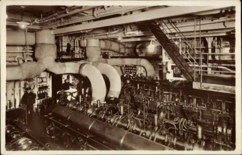 Ak HSDG Passagierschiff MS Monte Sarmiento, Maschinenraum, Innenansicht