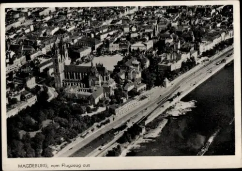 Ak Magdeburg an der Elbe, Totalansicht, Flugzeugansicht