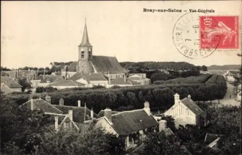 Ak Bray sur Seine Seine et Marne, Blick über die Dächer, Kirche, Vue Generale