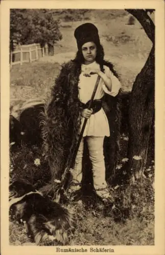 Ak Rumänische Volkstracht, Schäferin