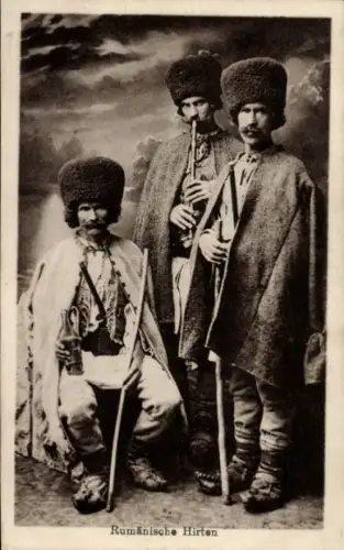 Ak Rumänische Hirten in Tracht