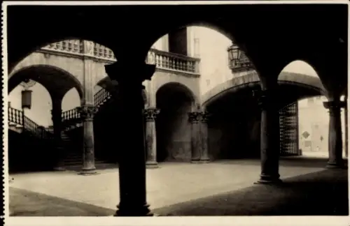 Ak Palma de Mallorca Balearische Inseln, Patio de la casa Vivós, Säulen, Treppe, Lampen