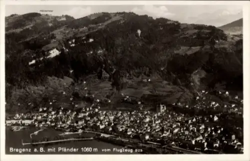 Ak Bregenz am Bodensee Vorarlberg, Luftaufnahme von  Pfänder 1060 m, vom Flugzeug aus