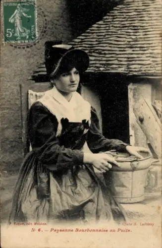 Ak Allier, Paysanne Bourbonnaise au Puits, Frau in Tracht