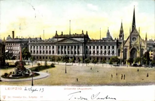 Ak Leipzig, Vorderansicht der Universität  Augusteum, Brunnen, Menschen