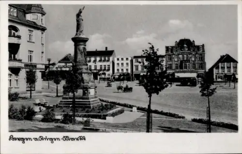 Ak Bergen auf der Insel Rügen, Markt, Denkmal