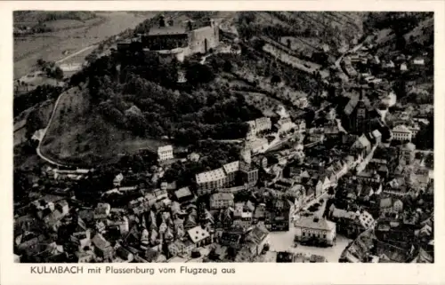 Ak Kulmbach in Oberfranken, Plassenburg, Fliegeraufnahme