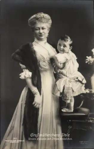 Ak Kaiserin Auguste Viktoria, Portrait mit Enkel Prinz Wilhelm, Liersch 1811