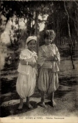 CPA Scenes et Types, Fillettes Mauresques