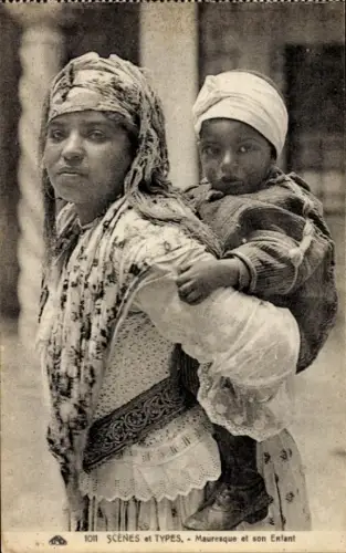 CPA Scenes et Types, Mauresque et son Enfant