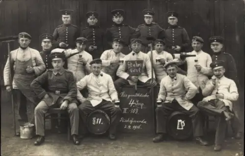Foto Ak Bischofswerda, Deutsche Soldaten in Uniform, Gruppenbild, I. WK