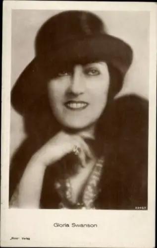 Ak Schauspielerin Gloria Swanson, Portrait