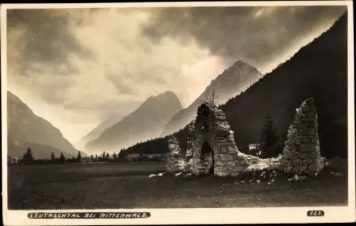 Ak Mittenwald in Oberbayern, Leutaschtal, Ruine