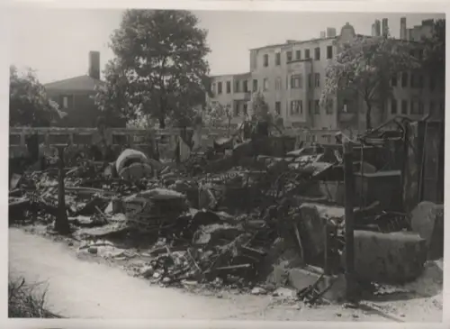Original Foto Berlin Reinickendorf, Kühnemannstr. 6, Aba Metallfabrik-Gelände, um 1948, ca. 12x17 cm
