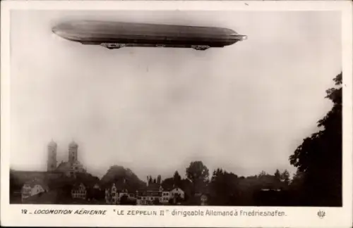 Ak Friedrichshafen am Bodensee, Zeppelin II über der Stadt
