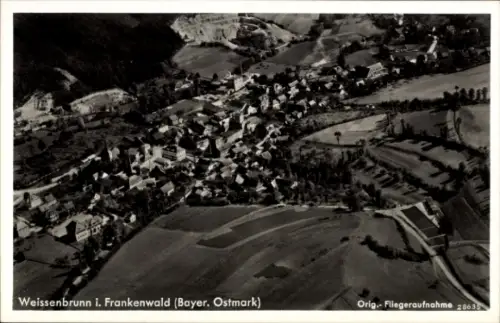 Ak Weißenbrunn in Oberfranken, Fliegeraufnahme