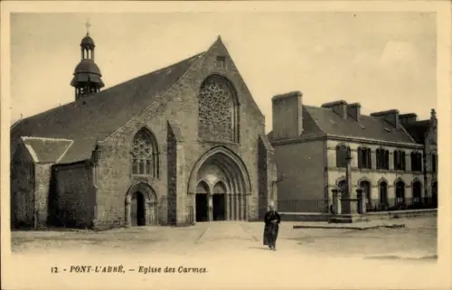 CPA Pont-l'Abbé Finistère, Eglise des Carmes