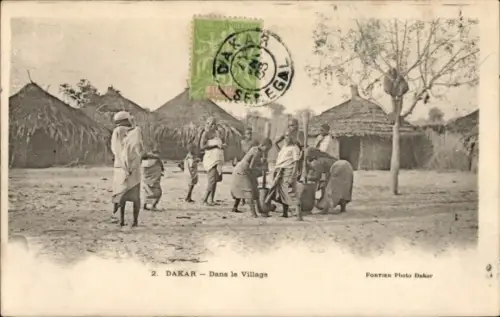 Ak Dakar Senegal, Dans le Village