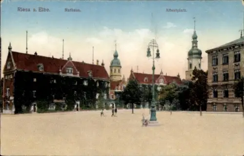 Ak Riesa an der Elbe Sachsen, Albertplatz, Rathaus