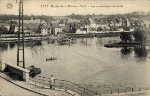 Ak Visé Wallonien Lüttich, Panoramablick auf die Meuse, Häuser am Fluss, Boot auf dem Wasser