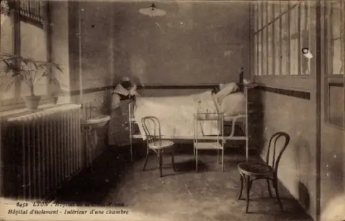 Ak Lyon Rhône, Krankenhauszimmer, zwei Krankenschwestern, Bett, Stühle, Pflanzen
