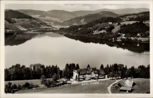 Ak Titisee im Schwarzwald, Panorama, Wolf's Hotel Titisee