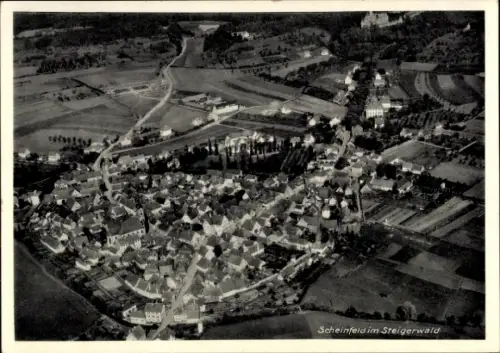 Ak Scheinfeld im Steigerwald Mittelfranken, Luftaufnahme von Scheinfeld, ländliche Umgebung,  Arc
