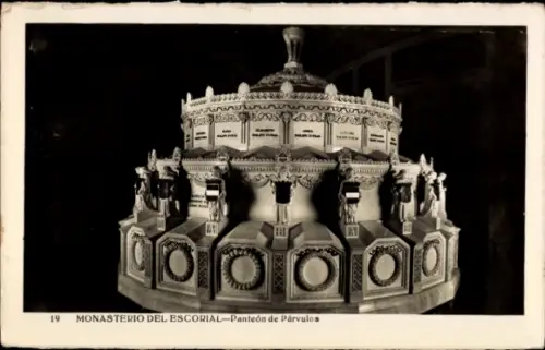 Ak San Lorenzo de El Escorial Madrid, Monasterio del Escorial, Panteón de Párvulos