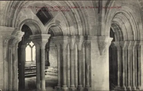Ak Poblet Tarragona Katalonien, Monasterio de  Corredor der Nave, Säulen, Eingang zur Sala Capitu
