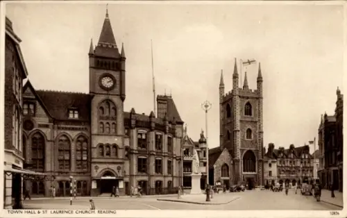 Ak Reading Berkshire England, Rathaus, St. Laurence Kirche,   Architektur