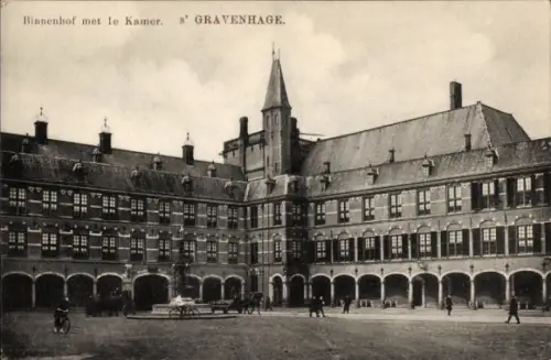 Ak 's Gravenhage Den Haag Zuid-Holland, Binnenhof met le Kamer