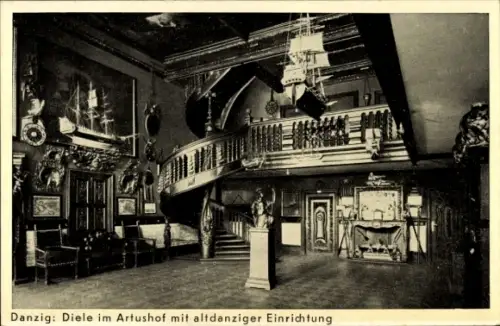 Ak Gdańsk Danzig,  Diele im Artushof, altdanzige Einrichtung