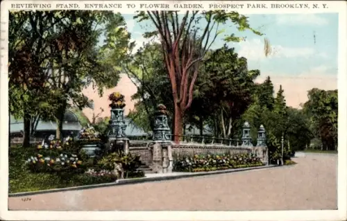 Ak Brooklyn New York City USA, Eingang zum Blumengarten, Prospect Park,  Blumenbeete, Bäume
