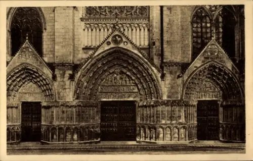 Ak Poitiers Vienne, Kathedrale Saint-Pierre, große Türen, Westfassade, Poitiers