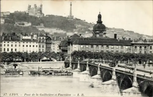Ak Lyon Rhône,  Pont de la Guillotière, Fourrière, Fluss, Schiffe