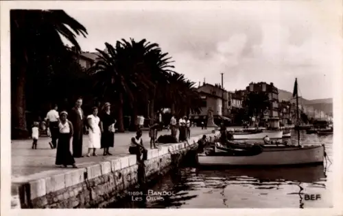 Ak Bandol sur Mer Var, BANDOL, Les Quais, Menschen, Boote, Palmen