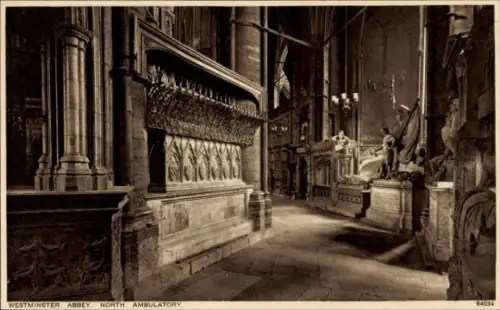 Ak City of Westminster London England,  North Ambulatory, Grabstätten, Statuen
