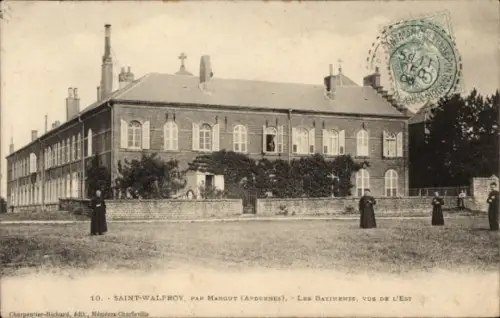 CPA Saint Walfroy Ardennes, Les Batiments