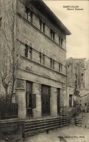 CPA Saint Gilles du Gard, Maison Romane