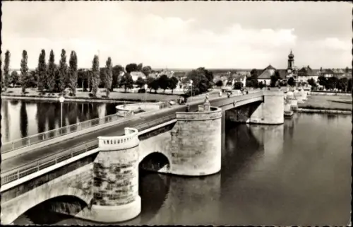Ak Etwashausen Kitzingen in Mainfranken Bayern, Pipinsbrücke,  Blick nach Etwashausen, Wasser, Bä