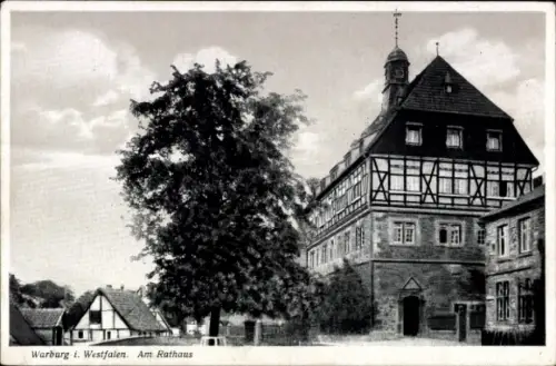 Ak Warburg in Westfalen, Warburg i. Westfalen, Rathaus, Bäume,  Architektur